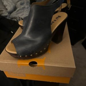 Korks Navy Clog/Heel